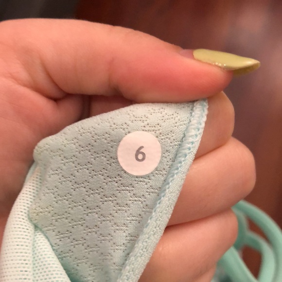 Lululemon Light Blue / Green Workout Top Size 6 - Picture 4 of 4